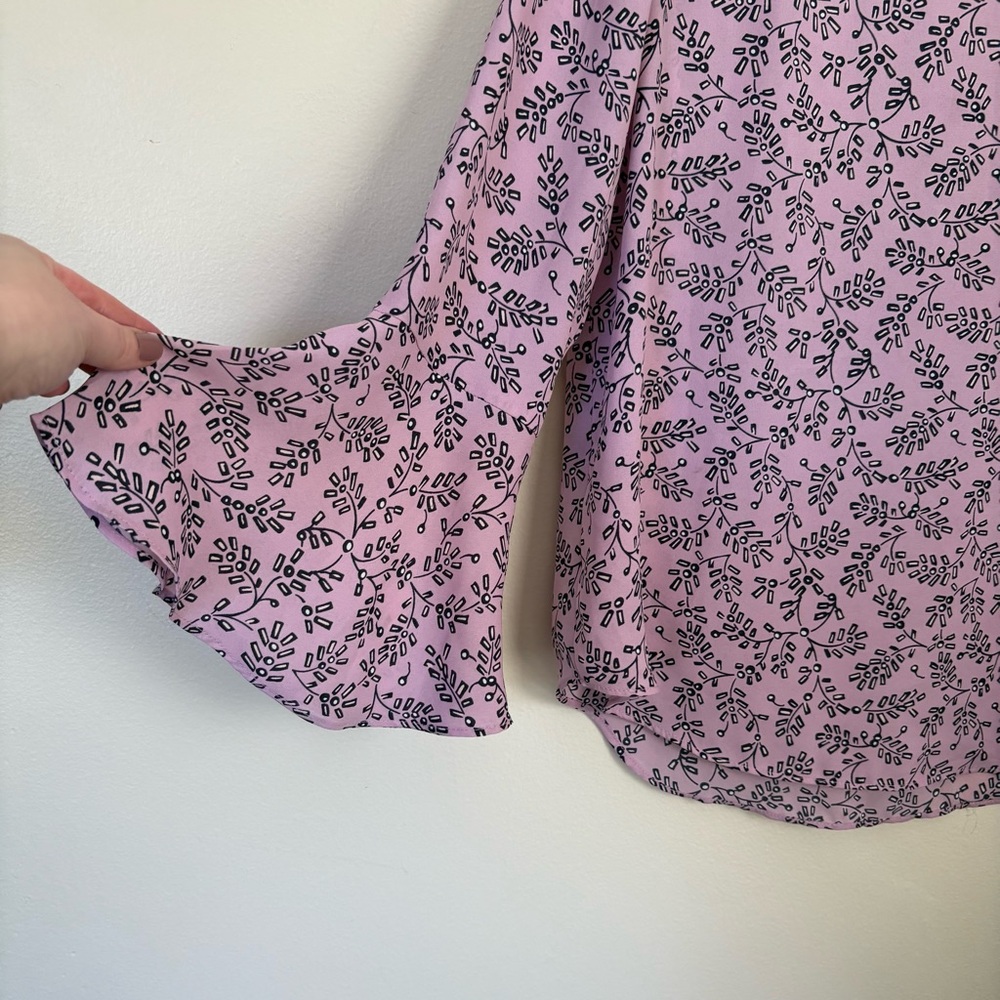 Ann Taylor Lavender Patterned Blouse - Picture 7 of 11